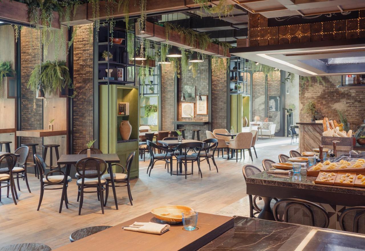 Отель Kimpton Maa-Lai Bangkok By Ihg Экстерьер фото The restaurant