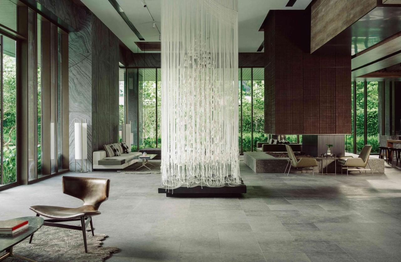Отель Kimpton Maa-Lai Bangkok By Ihg Экстерьер фото The interior of the hotel