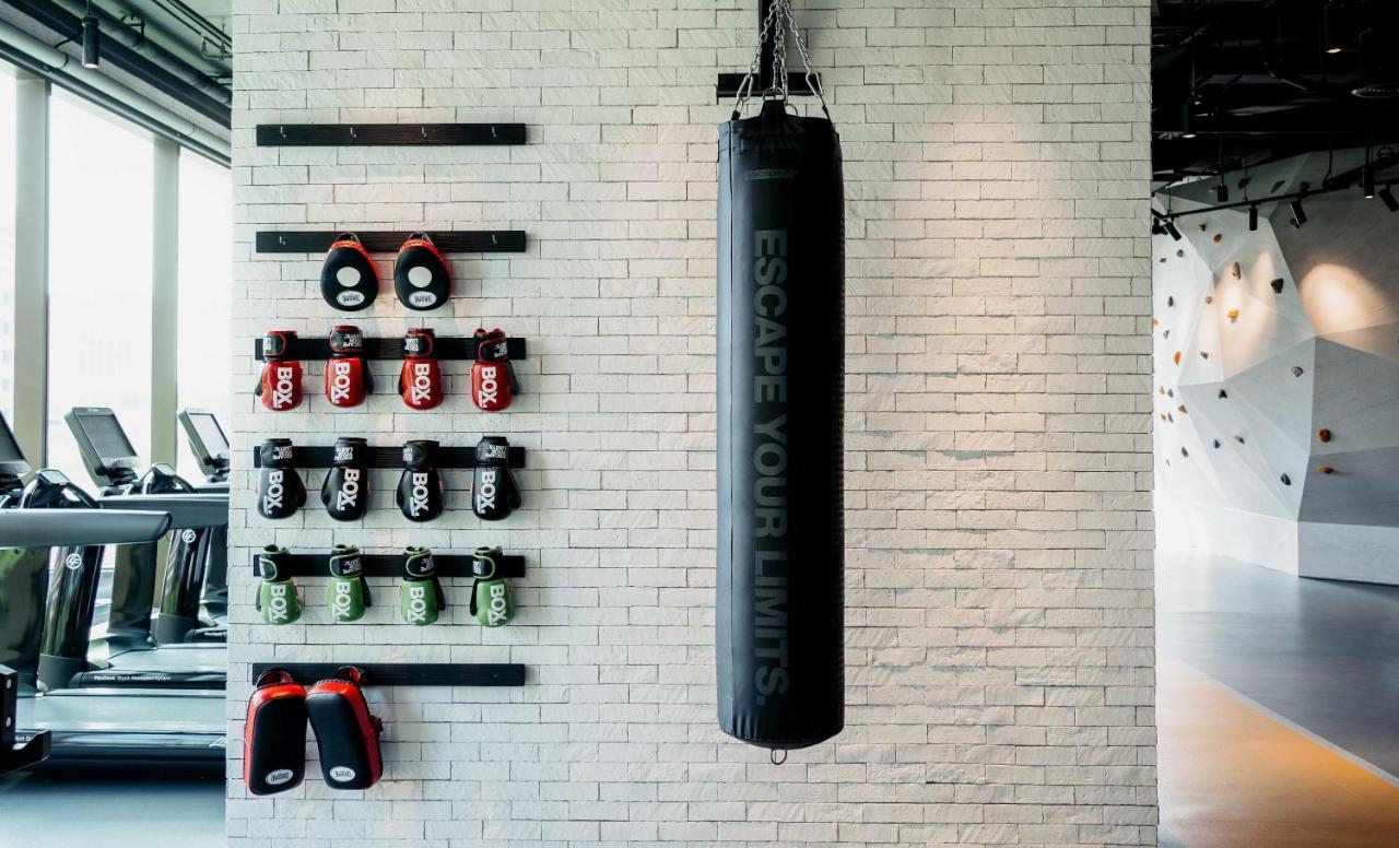 Отель Kimpton Maa-Lai Bangkok By Ihg Экстерьер фото Heavy bag