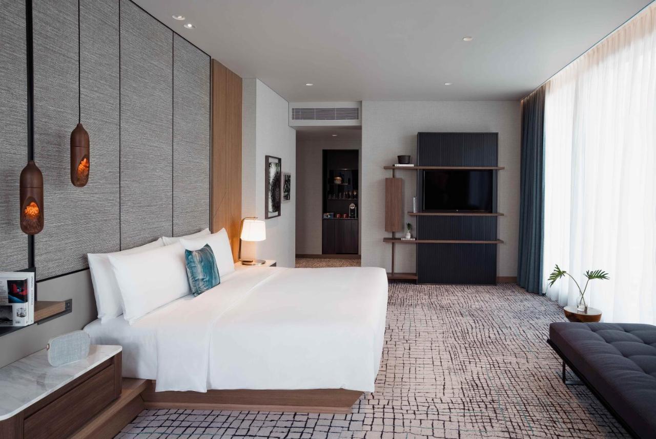 Отель Kimpton Maa-Lai Bangkok By Ihg Экстерьер фото Deluxe Room
