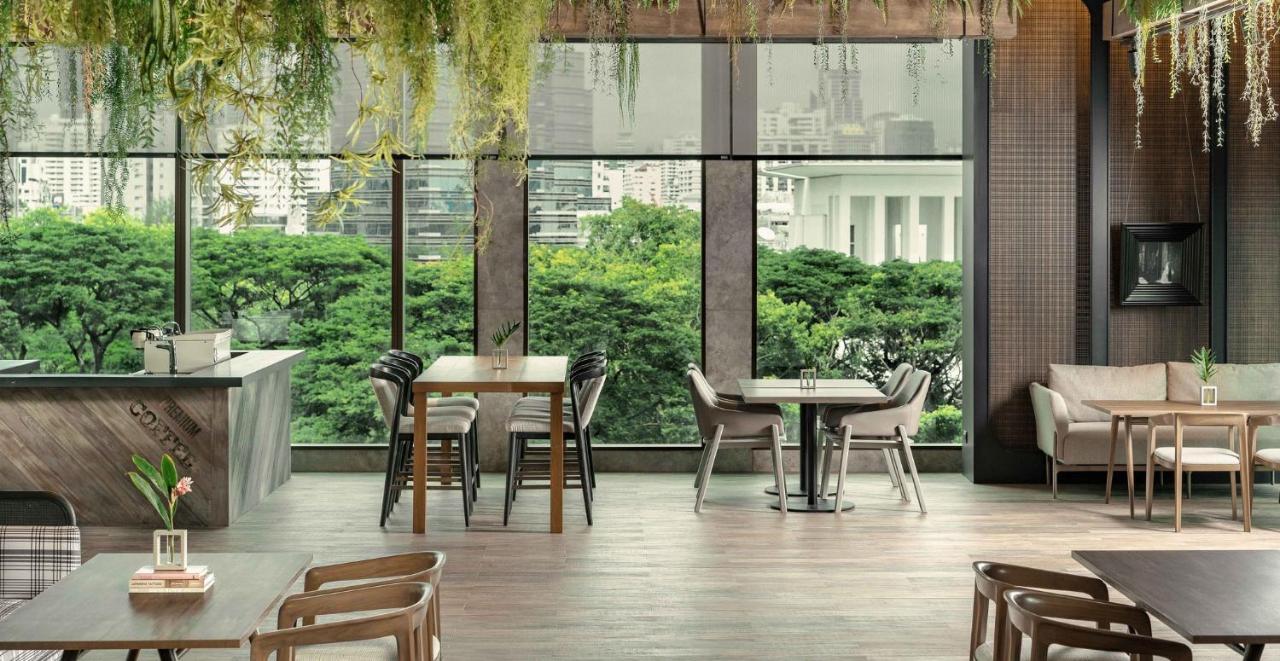 Отель Kimpton Maa-Lai Bangkok By Ihg Экстерьер фото The interior of the restaurant